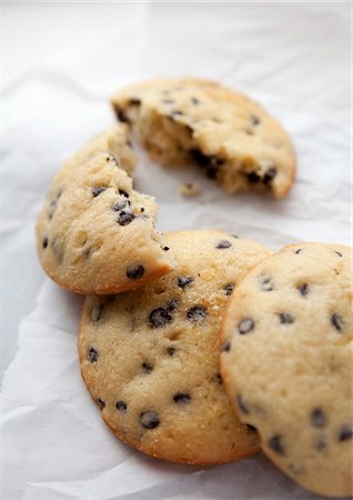 Chocolate chip muffin top cookies (USA) Stock Photo - Premium Royalty-Free, Code: 659-06495148