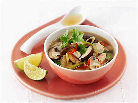 south east asian cooking - Mushrooms soup with coriander (Thailand) Stock Photo - Premium Royalty-Free, Code: 659-06495227