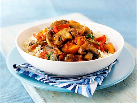 Mushroom tajine with couscous Foto de stock - Sin royalties Premium, Código: 659-06495245