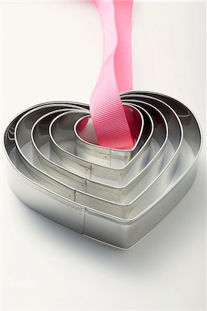 Heart-shaped baking tins Stock Photo - Premium Royalty-Free, Code: 659-06495651