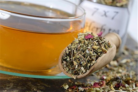 simsearch:659-06495784,k - A cup of herbal tea and dried herbal tea on a scoop Stock Photo - Premium Royalty-Free, Code: 659-06495743