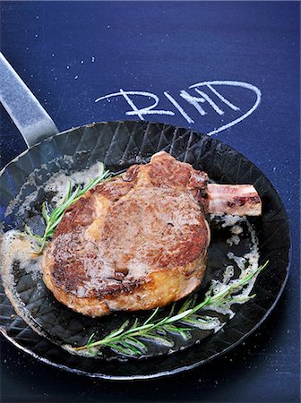 rosemary sprig - Beef steak with rosemary Stock Photo - Premium Royalty-Free, Code: 659-06493764