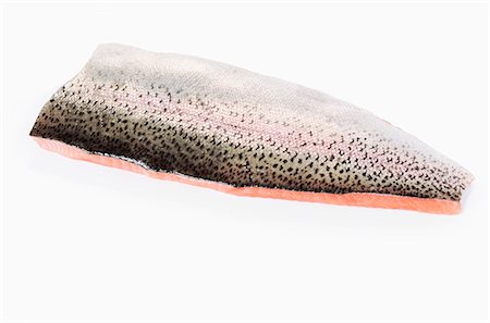 Salmon trout fillet with skin Photographie de stock - Premium Libres de Droits, Code: 659-06493761