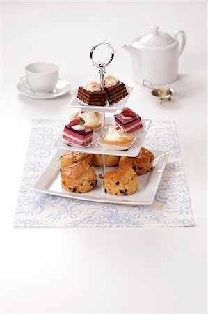 strawberry tartlet - Sweet pastries on a cake stand Stock Photo - Premium Royalty-Free, Code: 659-06493976