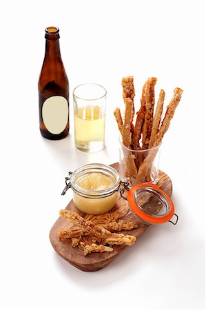 preserving jar - Cheese sticks with apple sauce and apple wine Stock Photo - Premium Royalty-Free, Code: 659-06493973