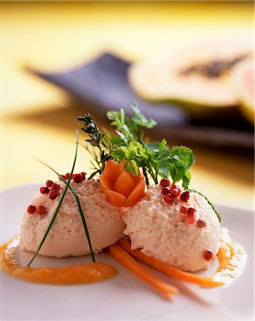 dumplings - Salmon mousse with red pepper and herbs Stock Photo - Premium Royalty-Free, Code: 659-06670938