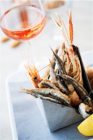 dublin bay prawn - Fritto misto (deep-fried fish and langoustine, Italy) Stock Photo - Premium Royalty-Free, Code: 659-06671163