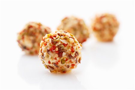 small ball - Tangy cream cheese balls (close-up) Photographie de stock - Premium Libres de Droits, Code: 659-06671520