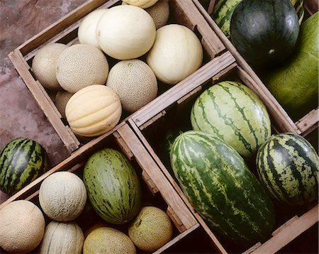 Assorted Melons in Crates; From Above Stock Photo - Premium Royalty-Free, Code: 659-06900742
