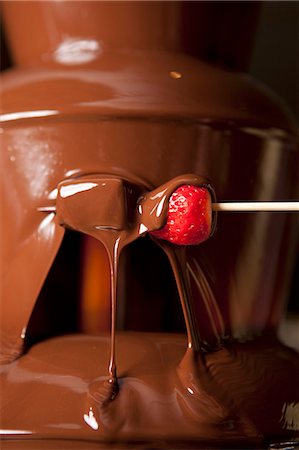 dunking food - Chocolate sauce Stock Photo - Premium Royalty-Free, Code: 659-06900815