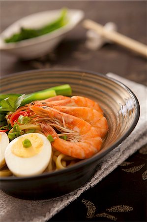 simsearch:632-03754225,k - Southeast Asian seafood noodles Stock Photo - Premium Royalty-Free, Code: 659-06900954