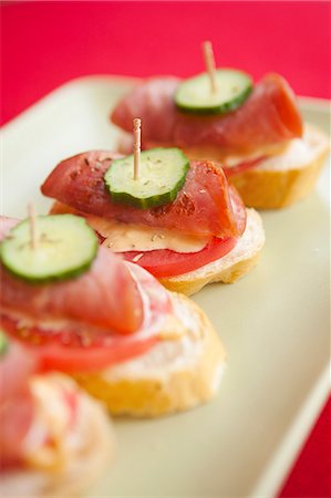 simsearch:659-06186295,k - Vegetable Sandwich Photographie de stock - Premium Libres de Droits, Code: 659-06900952