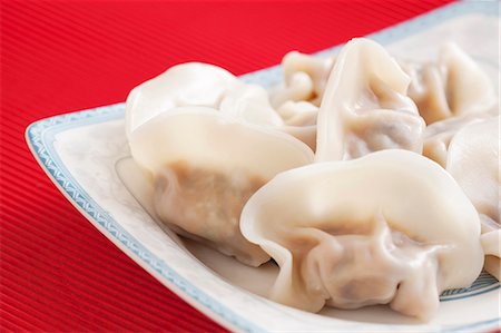 simsearch:659-03534364,k - Dumplings Stock Photo - Premium Royalty-Free, Code: 659-06901049