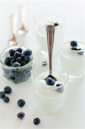 Glasses of Yogurt with Fresh Blueberries Stock Photo - Premium Royalty-Free, Code: 659-06901238