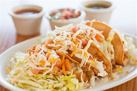 Fried Chicken Tacos Stock Photo - Premium Royalty-Free, Code: 659-06901470