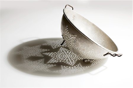 pattern (man made design) - Antique Metal Colander with Shadow Stock Photo - Premium Royalty-Free, Code: 659-06901583