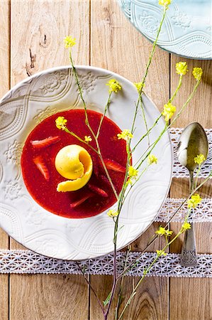 fruit sherbet - Strawberry soup with mango sorbet Stock Photo - Premium Royalty-Free, Code: 659-06902395