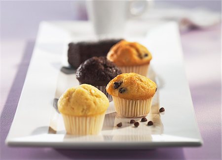 Mini-muffins Foto de stock - Sin royalties Premium, Código: 659-06902426