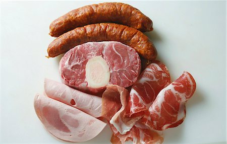 simsearch:659-06155287,k - Still life with meat and meat products Foto de stock - Sin royalties Premium, Código: 659-06902553