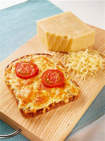 snack recipe - Toast with cheese and tomatoes Stock Photo - Premium Royalty-Free, Code: 659-06902592