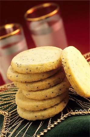 Lemon and poppy seed biscuits Stock Photo - Premium Royalty-Free, Code: 659-06902726