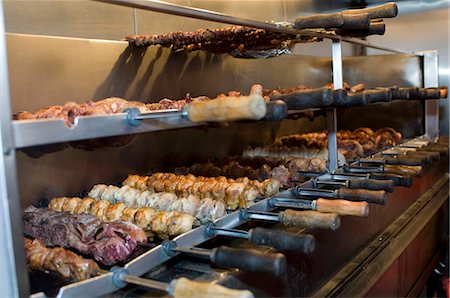Assorted Skewered Grilled Meats Stockbilder - Premium RF Lizenzfrei, Bildnummer: 659-06903331