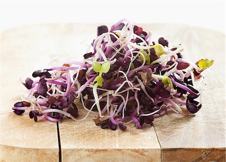 radish sprout - Sango sprouts on a wooden board Stock Photo - Premium Royalty-Free, Code: 659-06903577