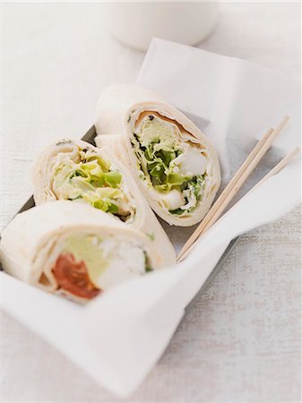 relleno (comida) - Assorted mini wraps Foto de stock - Sin royalties Premium, Código: 659-07027192