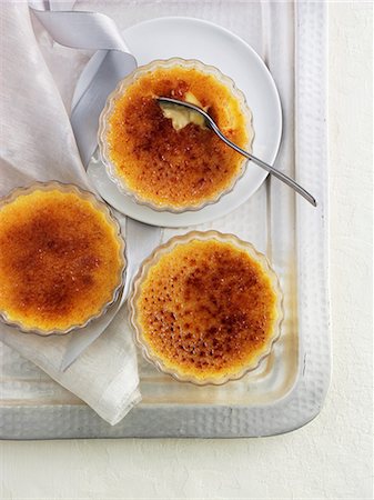 pudding above - Orange crème brûlée Stock Photo - Premium Royalty-Free, Code: 659-07027739