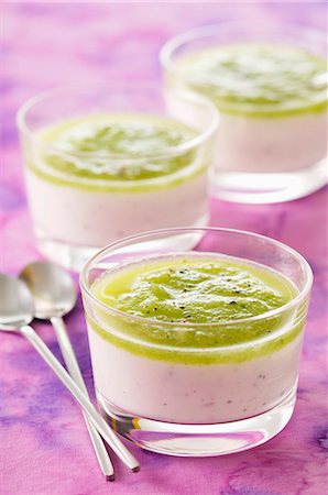 set cream - Panna cotta with cucumber jam Stock Photo - Premium Royalty-Free, Code: 659-07027776