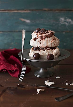 sweet (taste) - Mini Black Forest pavlovas Stock Photo - Premium Royalty-Free, Code: 659-07028348