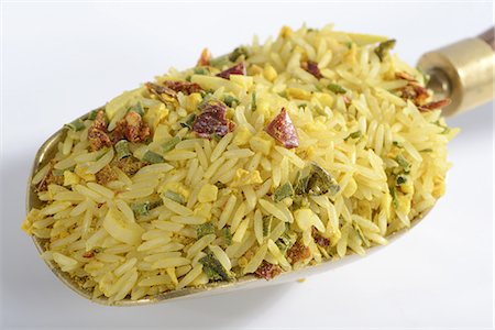 simsearch:659-06902820,k - A ready-made mix of rice with dried vegetables and spices Stockbilder - Premium RF Lizenzfrei, Bildnummer: 659-07028485