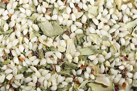 simsearch:659-07028498,k - A ready-made risotto mix with wild garlic and dried vegetables Stock Photo - Premium Royalty-Free, Code: 659-07028496