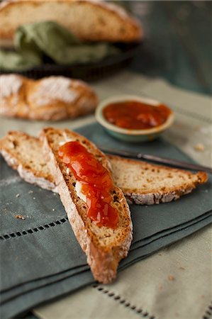 preserves - Slices of Irish Soda Bread with Jam Stock Photo - Premium Royalty-Free, Code: 659-07028547