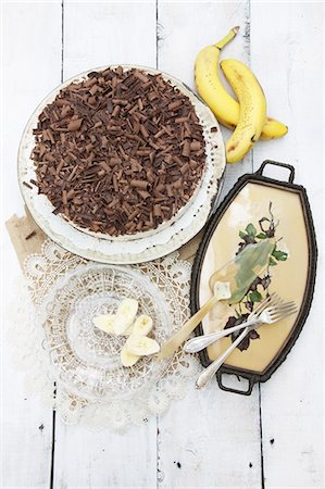 simsearch:659-07028975,k - Banana and chocolate cake with low-fat quark Stock Photo - Premium Royalty-Free, Code: 659-07028884