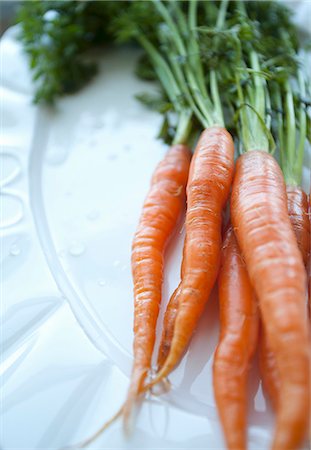 simsearch:659-06155202,k - Carrots with tops Stockbilder - Premium RF Lizenzfrei, Bildnummer: 659-07028967