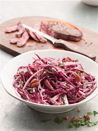 purple cabbage salad - Coleslaw and Steak Stock Photo - Premium Royalty-Free, Code: 659-07028998