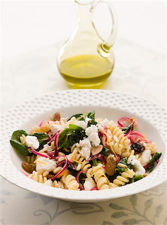 Pasta with Spinach and Goats cheese Stock Photo - Premium Royalty-Free, Code: 659-07028992