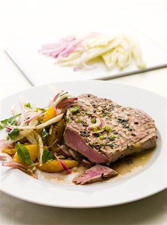 salad accompaniment - Tuna with orange and fennel salad Stock Photo - Premium Royalty-Free, Code: 659-07029008