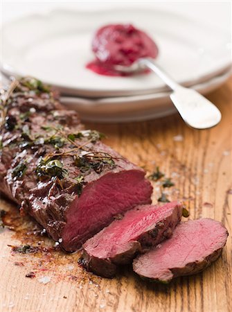 simsearch:659-06495579,k - Venison Stock Photo - Premium Royalty-Free, Code: 659-07029014