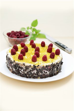 summer berry - Raspberry cheesecake Stock Photo - Premium Royalty-Free, Code: 659-07029037