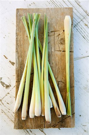Lemon grass on a wooden board Stock Photo - Premium Royalty-Free, Code: 659-07068561