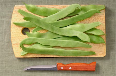 simsearch:659-06904010,k - Green Beans on a Cutting Board Foto de stock - Sin royalties Premium, Código: 659-07068950