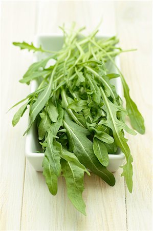 salad leaf - Rocket in a dish Stock Photo - Premium Royalty-Free, Code: 659-07069312