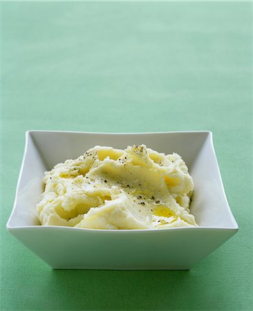 pure - Olive-oil mashed potatoes Foto de stock - Sin royalties Premium, Código: 659-07597764