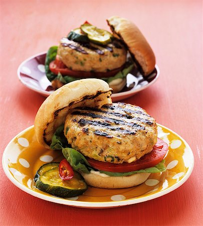 simsearch:659-08419427,k - Grilled turkey burgers in buns Stock Photo - Premium Royalty-Free, Code: 659-07597872