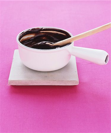 Melted chocolate in a pan Photographie de stock - Premium Libres de Droits, Code: 659-07597885