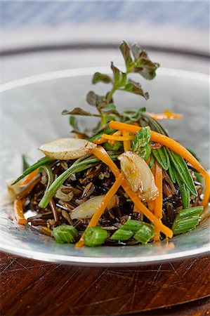 simsearch:659-06902399,k - Wild rice with carrots and thistles Stock Photo - Premium Royalty-Free, Code: 659-07598050