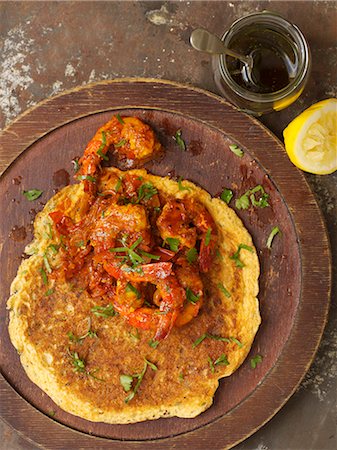 Sambal prawns on a pancake (Indonesia) Stock Photo - Premium Royalty-Free, Code: 659-07598153