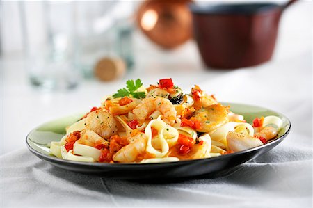 shrimp (food) - Seafood Pasta Dish Stock Photo - Premium Royalty-Free, Code: 659-07598284